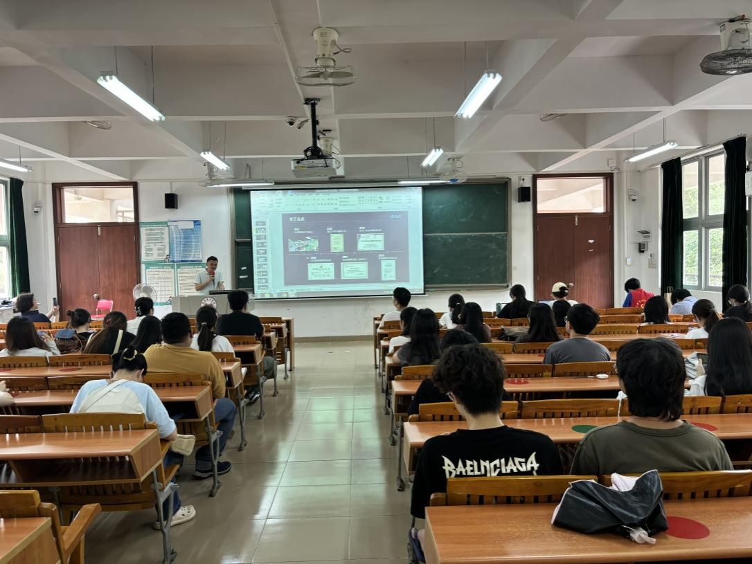 ef1185c6b6a4b1ff49274fa001a878a